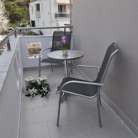 Apartment Green View *